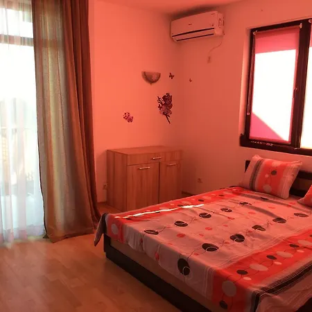 Tatil Evi Sunny Hill Holiday Kosharitsa