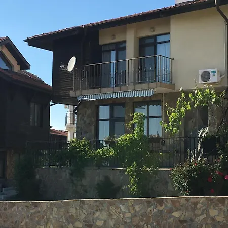 Sunny Hill Holiday Tatil Evi